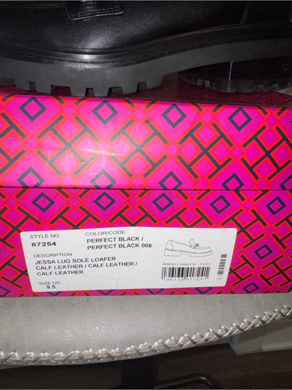 Tory Burch Jessa Lug Sole Black Leather Loafers with Gold Chain Detail 9.5 - Picture 3 of 7